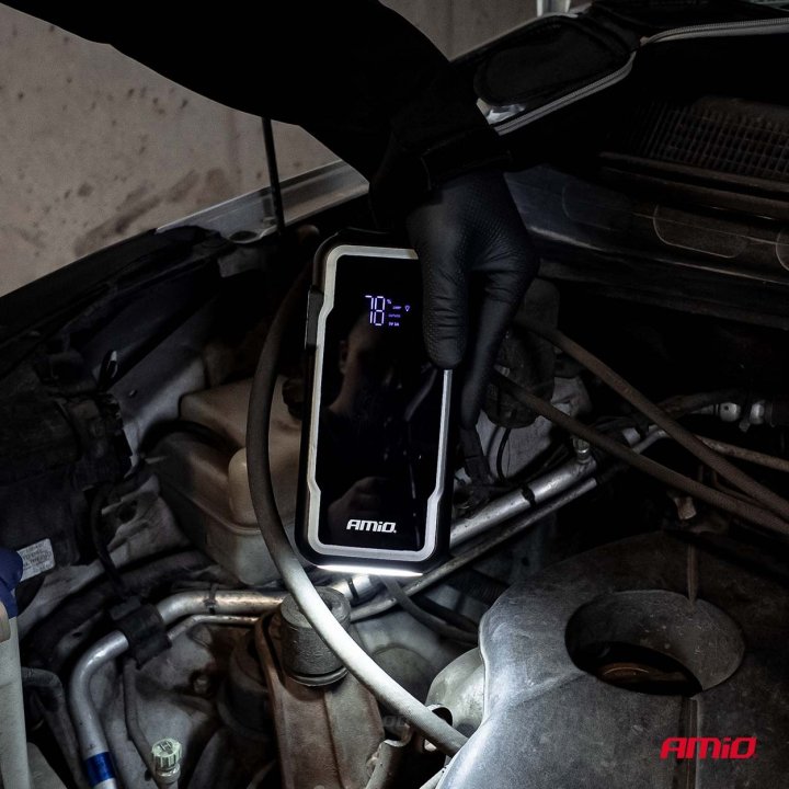 Urządzenie rozruchowe 3w1 booster powerbank latarka LED 12V 12Ah 1600A AMIO-04678