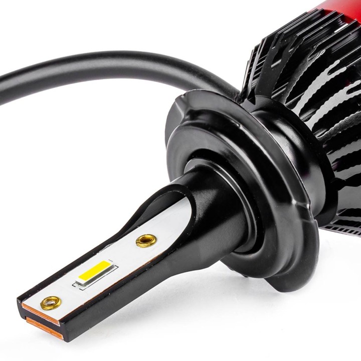 Żarówki samochodowe LED seria BF H7 6000K Canbus AMIO-02242