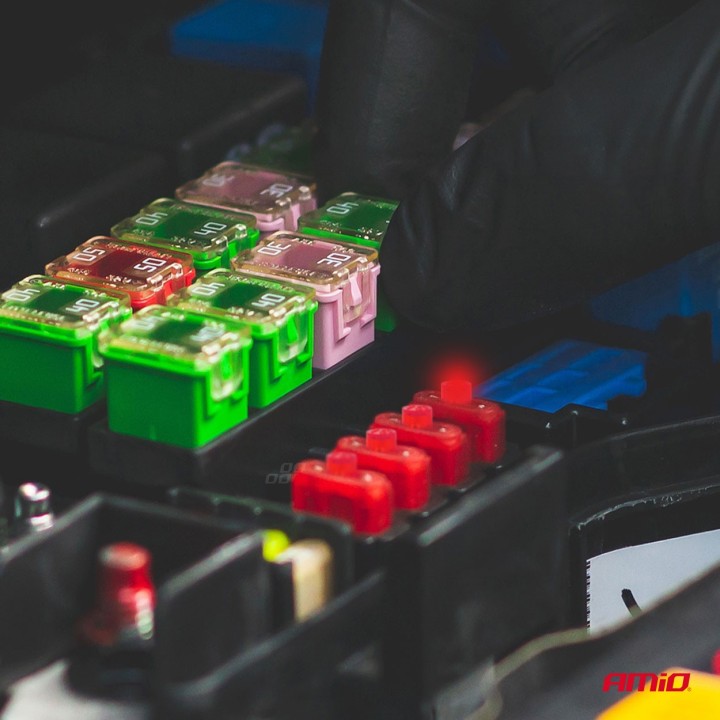 Bezpieczniki samochodowe standard z diodą led 10 szt. AMIO-04341