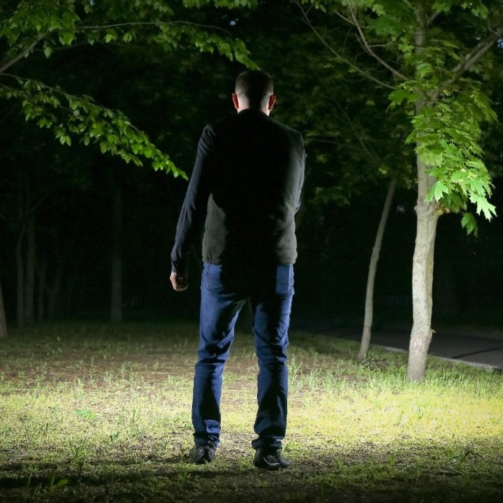 Latarka szperacz akumulatorowa LED 3W 120lm VA0080 VAYOX