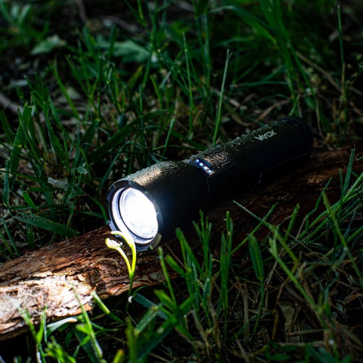 Latarka akumulatorowa 800lm 20W LED VA0180 VAYOX