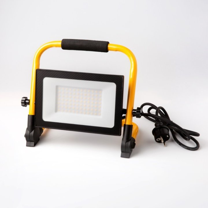 NAŚWIETLACZ LED PRZENOŚNY Z PRZEWODEM 1,5M 100W 4000K